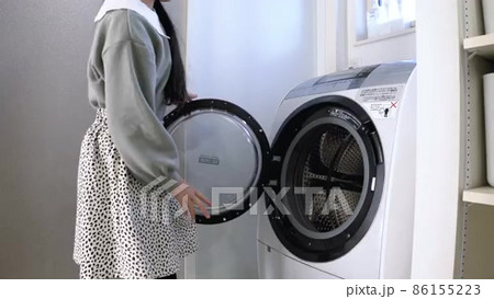 小学生 脱衣 脱衣カゴの動画素材・映像 - PIXTA